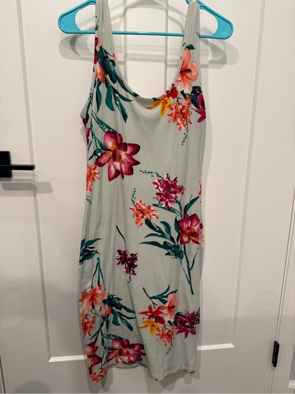 Floral Scoop-Neck Women's Dress in Light Sage